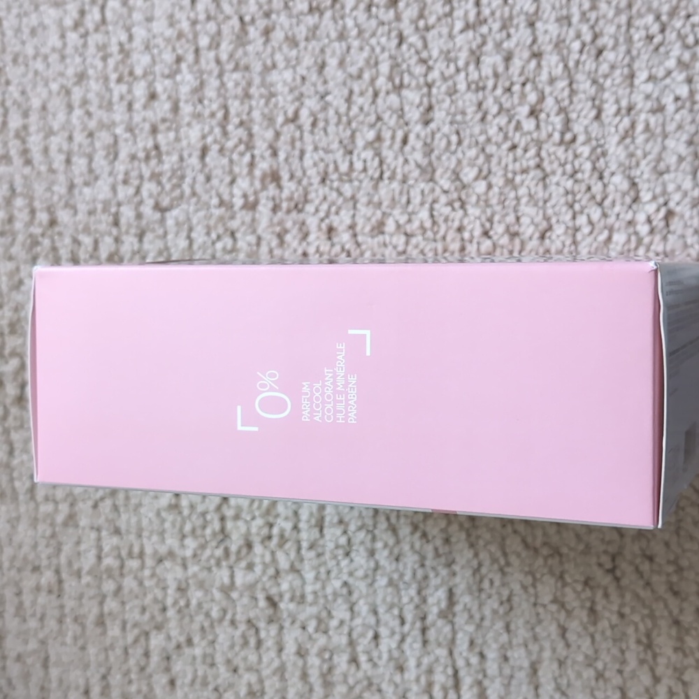 New in box Yves Rocher Sensitive Vegetal Set - Picture 4 of 7